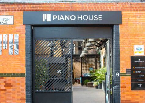 Office Space Piano House - Image 3