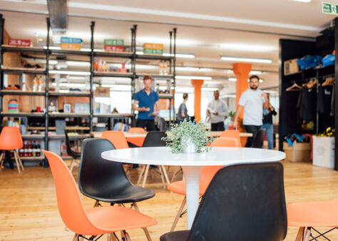 Office Space Piano House - Image 5