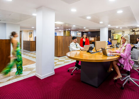 Office Space One Mayfair Place - Image 16