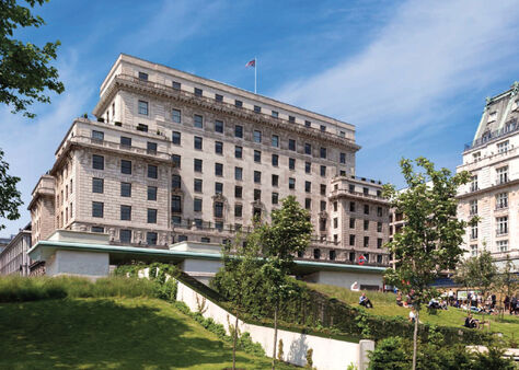 Office Space One Mayfair Place - Image 8