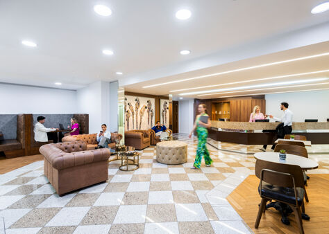 Office Space One Mayfair Place - Image 14