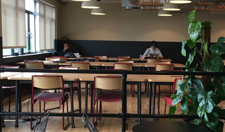 Image #3 of 115 Mare Street