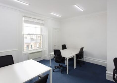 Office Space Woodside Place - Image 4