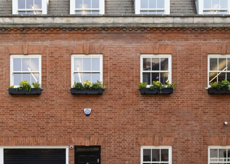 Office Space 22 Grosvenor Gardens Mews - Image 3