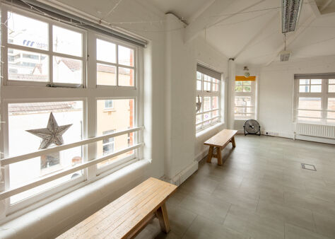 Office Space 3-6 Wadham St - Image 7
