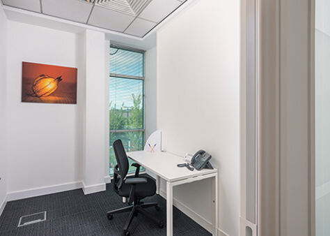 Office Space Thorpe Park - Image 6