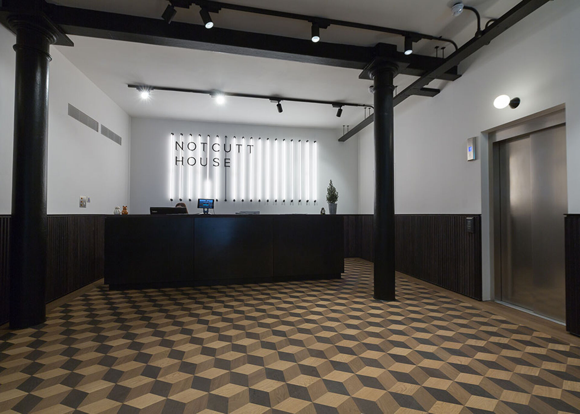 Image #2 of 36 Southwark Bridge