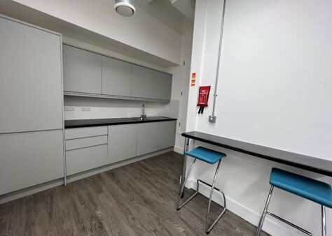 Office Space 9 Kingsway - Image 5