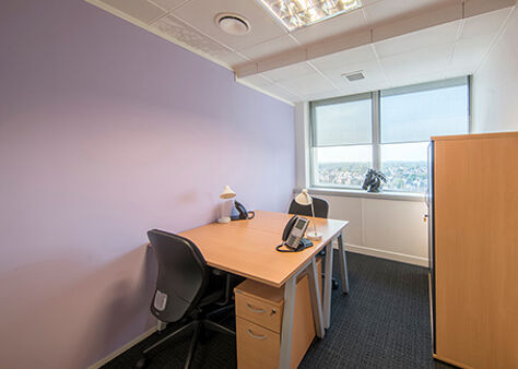 Office Space Hayes Hyde Park - Image 9