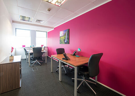 Office Space Hayes Hyde Park - Image 8