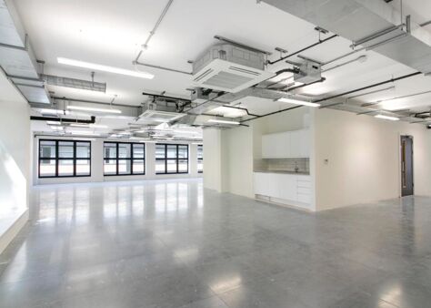 Office Space 7-10 Long Street - Image 3