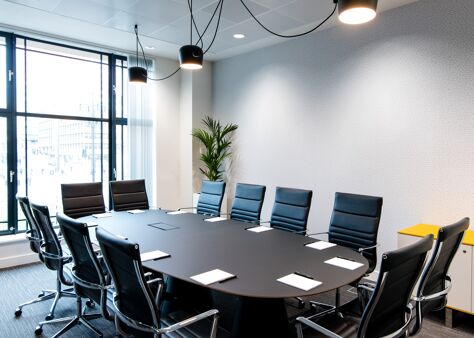 Office Space George Square - Image 9