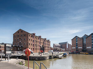 Office Space Gloucester Docks - Image 10