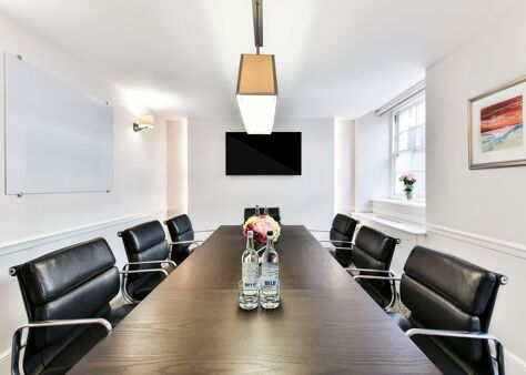 Office Space 32 Curzon Street - Image 10