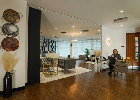 Office Space Meridien House - Image 4
