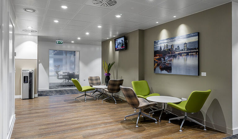 Image #3 of 25 North Row