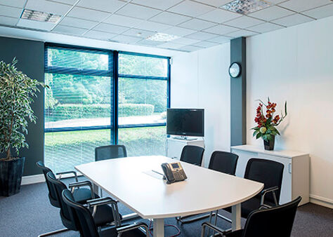 Office Space Camberley - Image 3