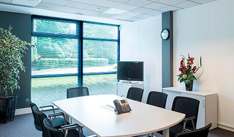 Office Space Camberley - Image 3