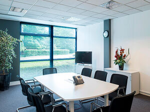 Office Space Camberley - Image 3