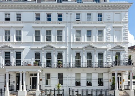 Office Space Cromwell Place - Image 2