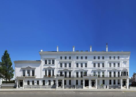 Office Space Cromwell Place - Image 1