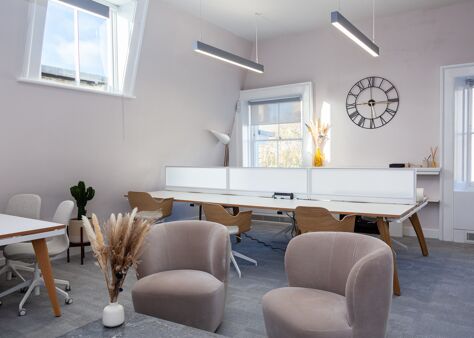 Office Space Cromwell Place - Image 7