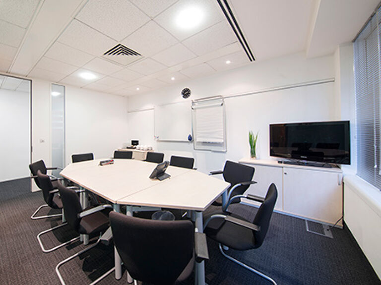 Office Space Borehamwood Maxwell Road - Image 3