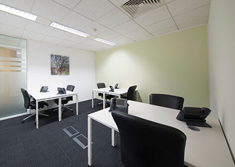 Office Space Borehamwood Maxwell Road - Image 7