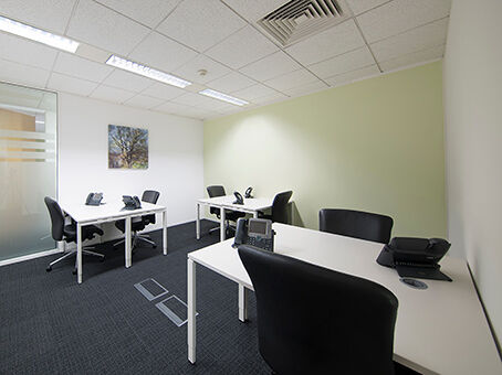 Office Space Borehamwood Maxwell Road - Image 7