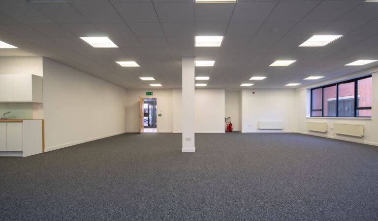 Office Space Bury - Hollins Brook Park - Image 2
