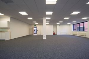 Office Space Bury - Hollins Brook Park - Image 2