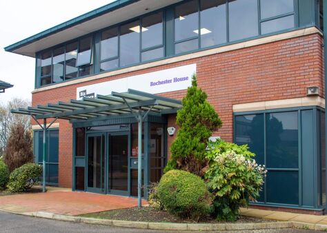 Office Space Bury - Hollins Brook Park - Image 1