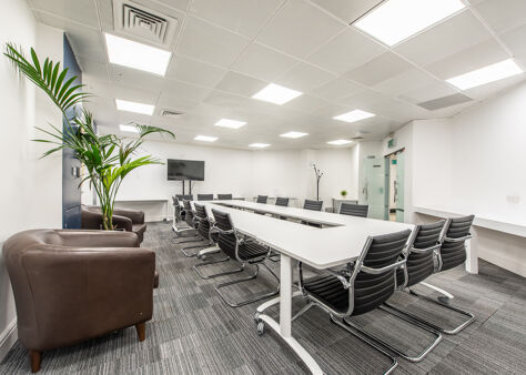 Office Space Dowgate Hill House - Image 3