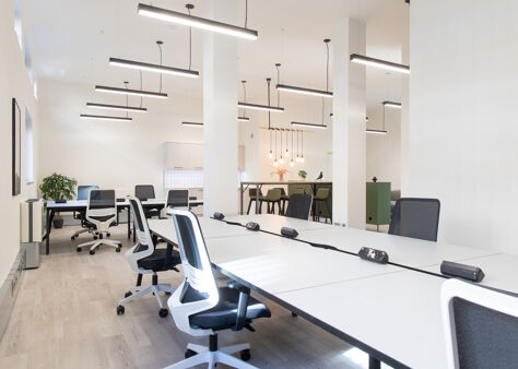 Office Space Hatchers Yard - Image 1