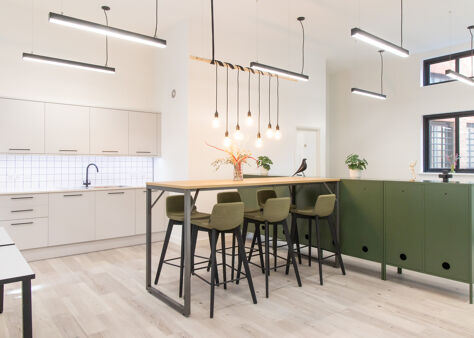 Office Space Hatchers Yard - Image 3