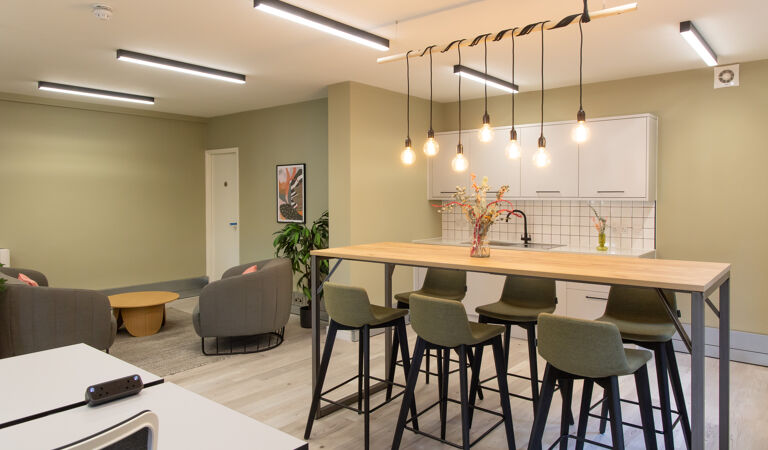 Office Space Hatchers Yard - Image 2