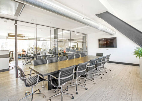 Office Space 32-38 Saffron Hill - Image 4