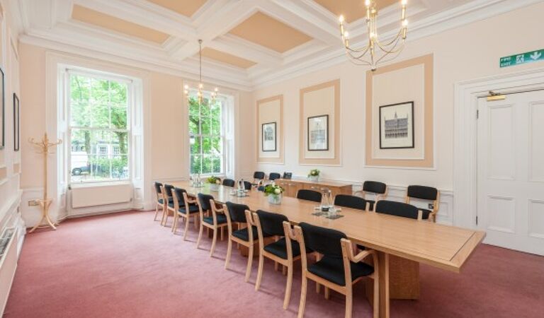 Office Space Rutland Square - Image 3