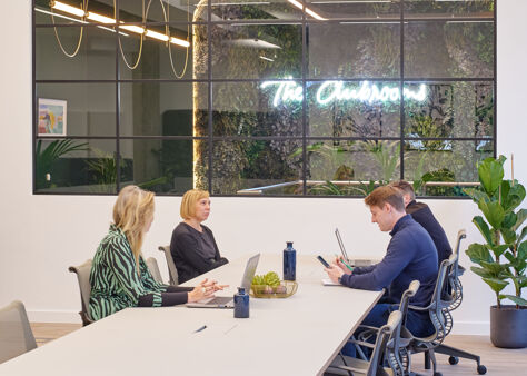 Office Space Valentine Place - Image 9