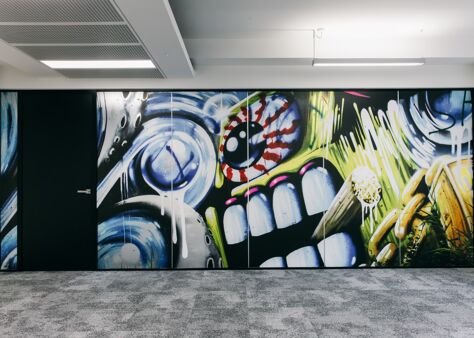 Office Space 33 Soho Sq - Image 12