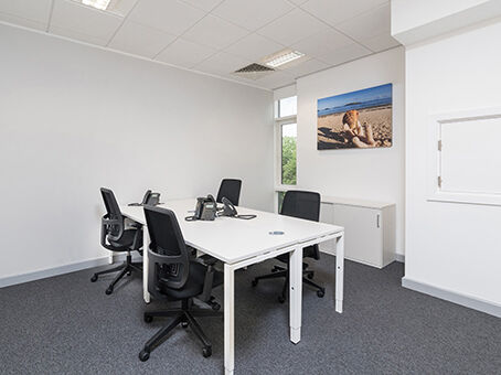 Office Space Shipley - Image 8