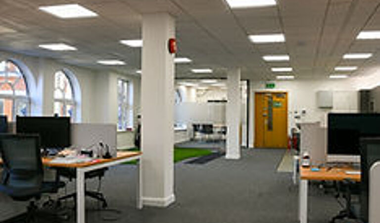 Office Space Cameo House - Image 2