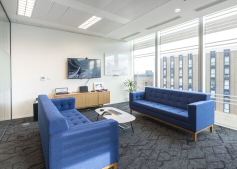 Office Space 12 Hammersmith Grove - Image 11