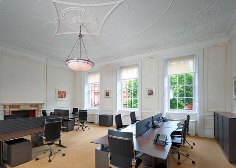 Image #7 of 45 Pont Street