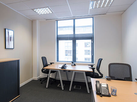 Office Space Cardiff Bay - Image 4