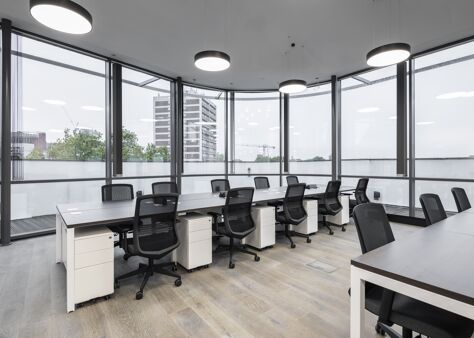 Office Space Great Eastern Street - Image 4