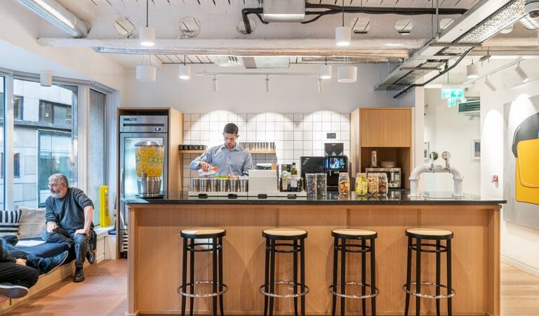 Office Space 77 Leadenhall Street - Image 2