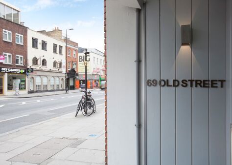 Office Space 69 Old Street - Image 17