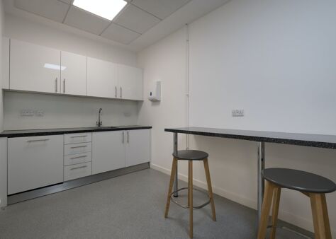 Office Space 6 Tinworth Street - Image 3