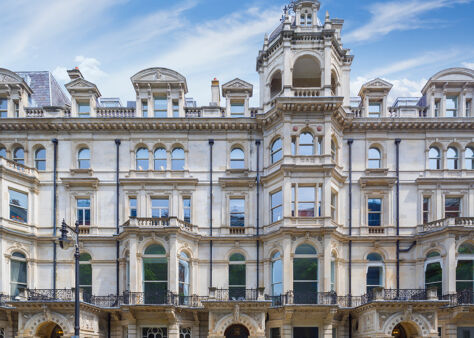 Office Space 6 Chesterfield Gardens - Image 1